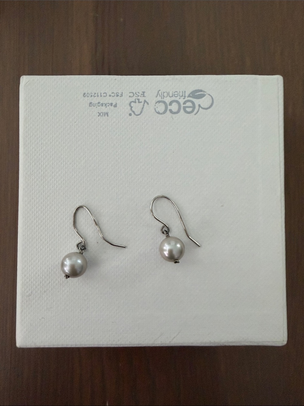 Zales white gold & pearl earrings